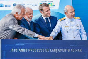 Lula e Macron inauguram terceiro submarino fruto da parceria Brasil-França