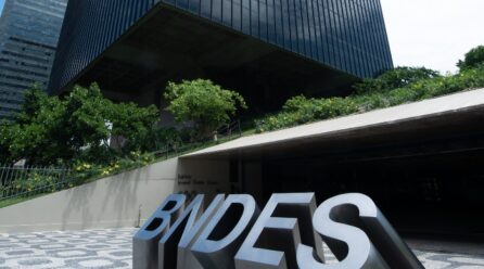 BNDES Abre Concurso Público com 150 Vagas imediatas e 750 para cadastro de reserva, com salários de R$ 20,9 mil e benefícios